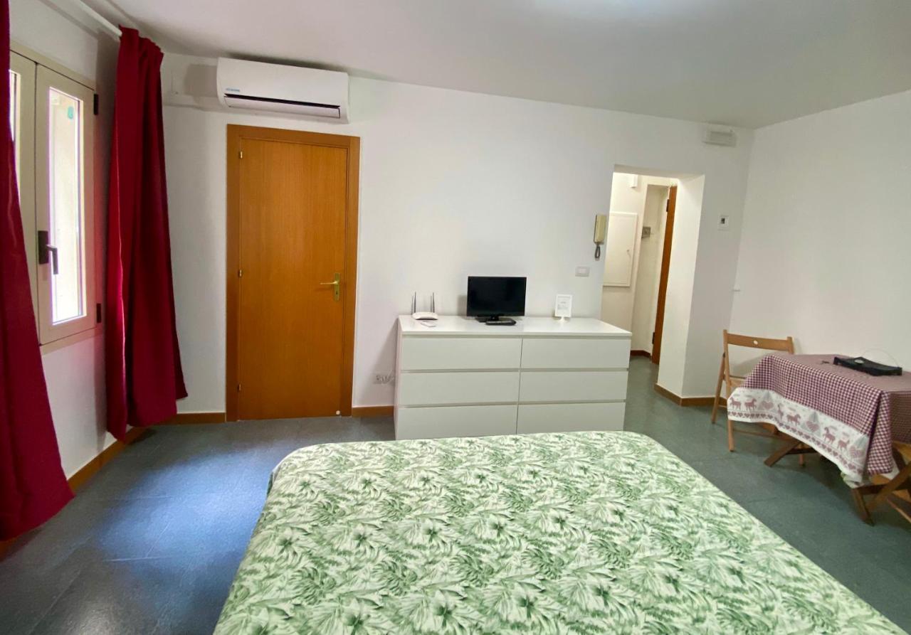 Pisani Apartment Bari Eksteriør billede